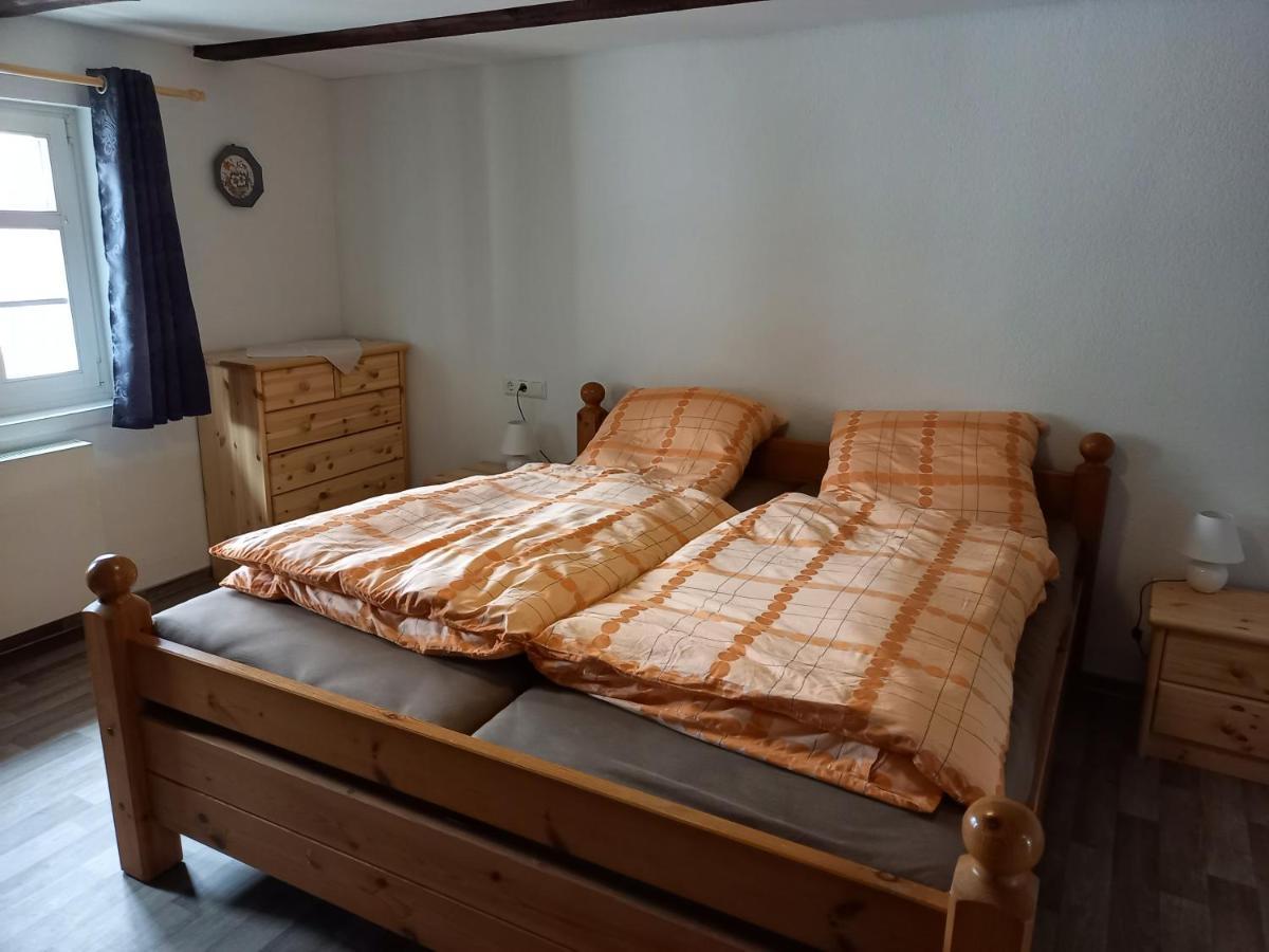 Wollroeder Krug Hotel Гуксхаген Екстериор снимка
