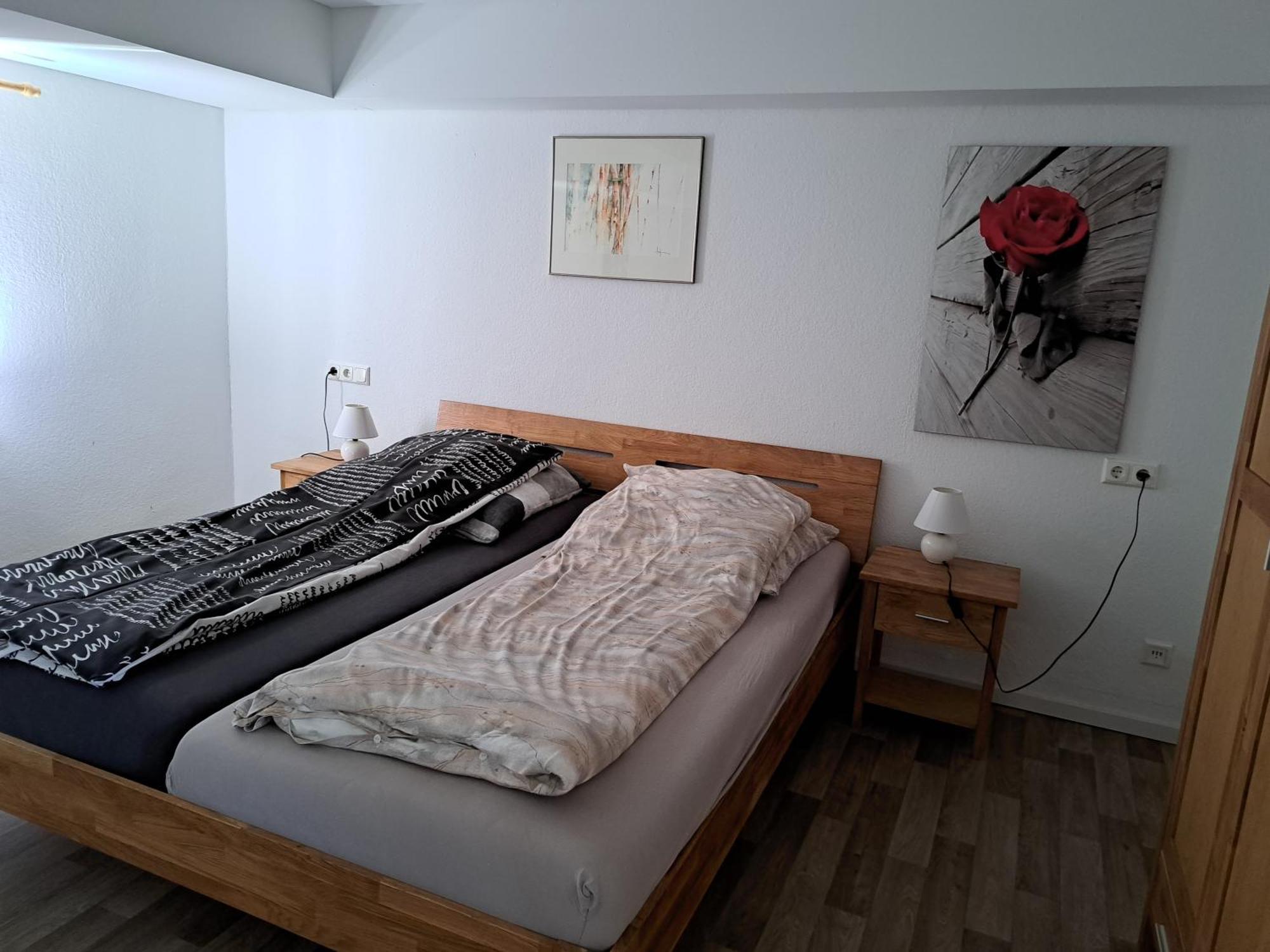 Wollroeder Krug Hotel Гуксхаген Екстериор снимка